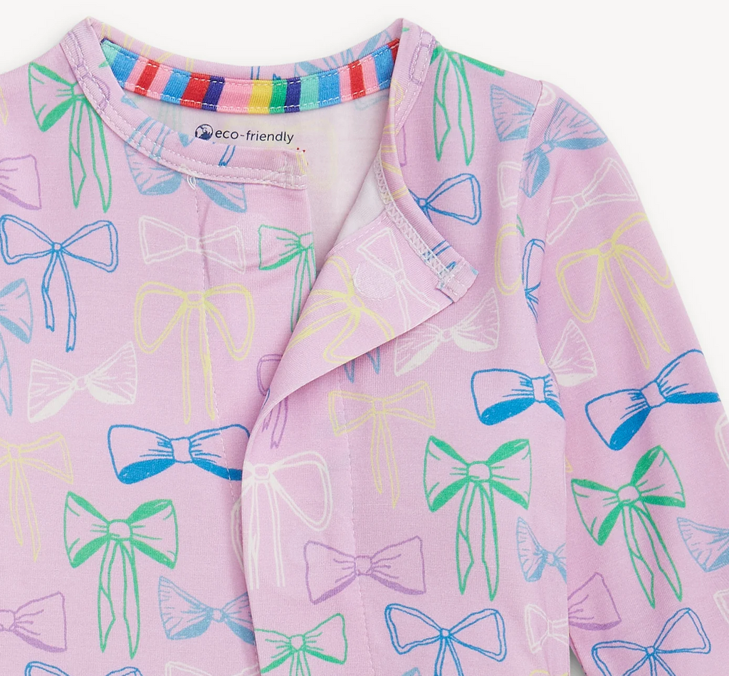 Take a Bow Magnetic Footie